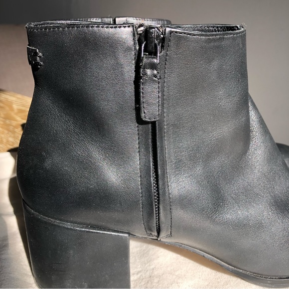 Cole Haan Grand Ambition ankle booties Size: 10 1/2 B - Picture 5 of 15